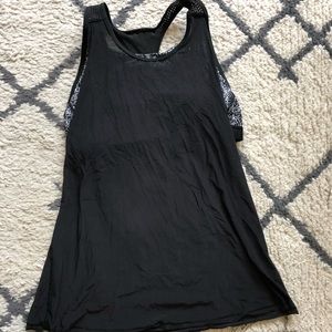Lululemon tank with built in bra